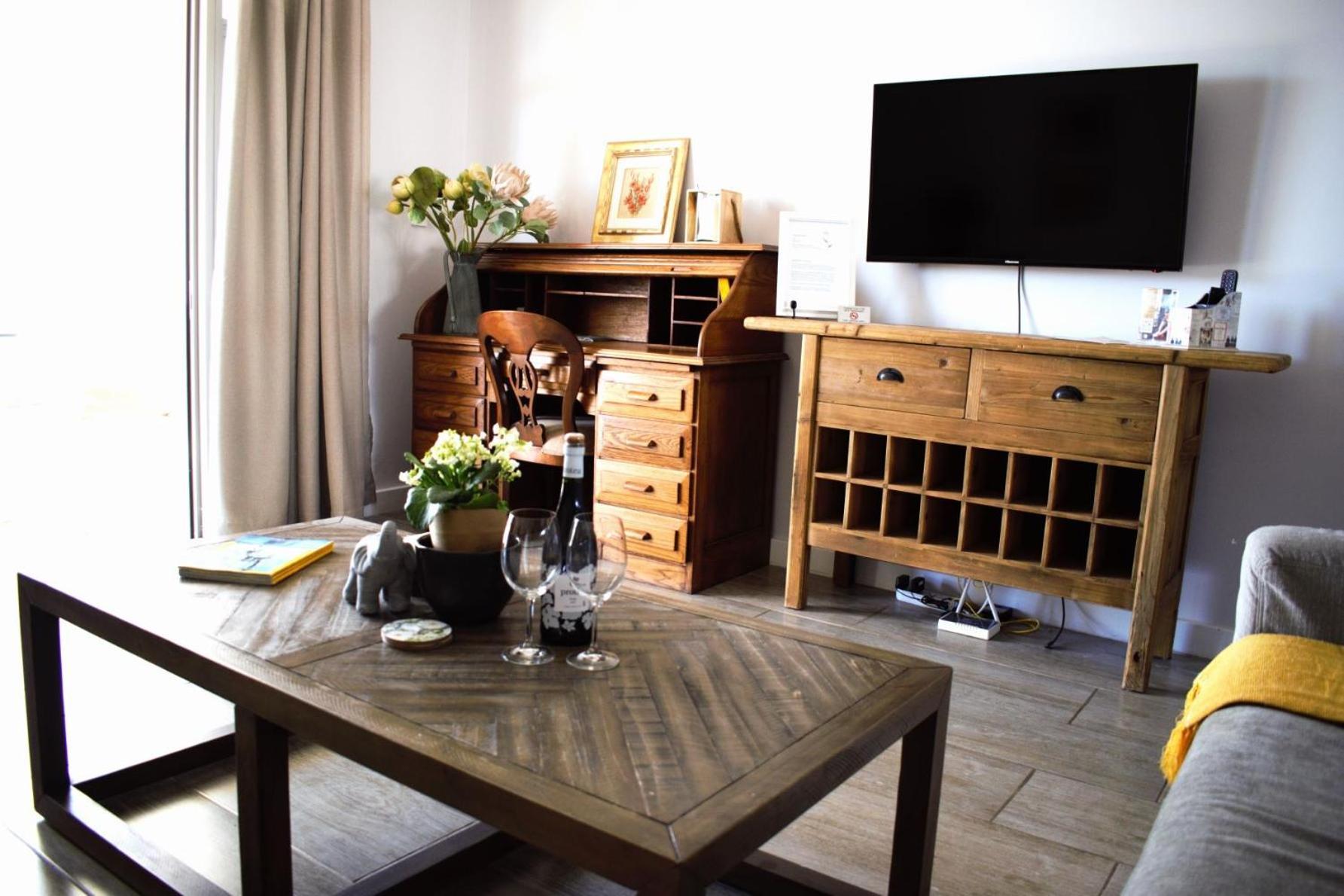 פרנצ'הוק Spacious, Modern & Convenient מראה חיצוני תמונה
